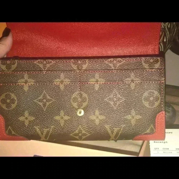 LOUIS VUITTON SARA RETIRO WALLET NEW **REDUCED - Picture 7 of 8